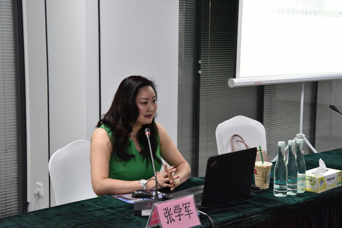 广东省高级人民法院知识产权庭副庭长张学军法官在授课