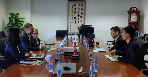 马夫会长会见KOLSTER律师事务所首席执行官Timo Helosuo一行