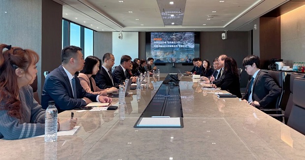 马夫会长率团访问韩国金张律师事务所（KIM&CHANG）