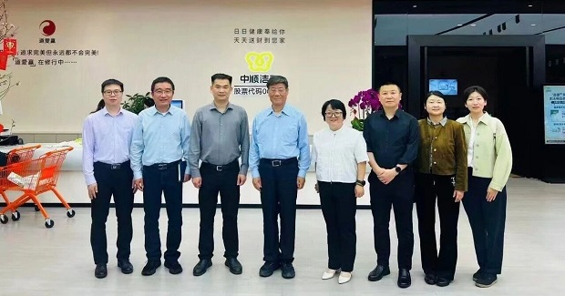 马夫会长走访会员单位中顺洁柔